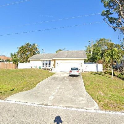 4659 Alligator Dr, Venice, FL 34293