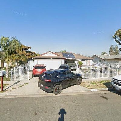 4663 E Byrd Ave, Fresno, CA 93725