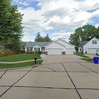 4708 N Devonshire Dr, Appleton, WI 54913