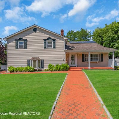 471 Park Avenue, Oakhurst, NJ 07755