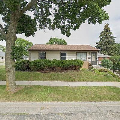 4726 W Crawford Ave, Milwaukee, WI 53220