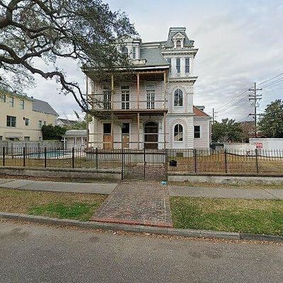 4801 Saint Charles Ave, New Orleans, LA 70115