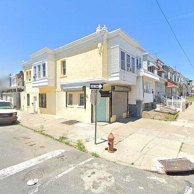 4832 B St, Philadelphia, PA 19120