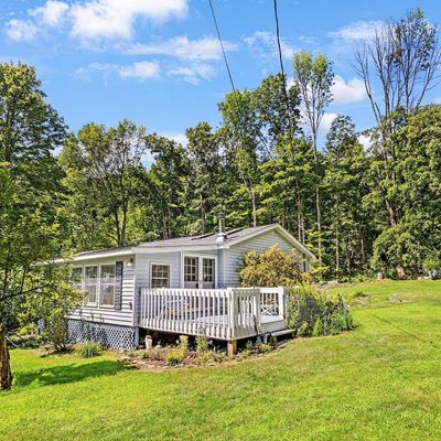 4835 Hancock Highway Highway, Equinunk, PA 18417