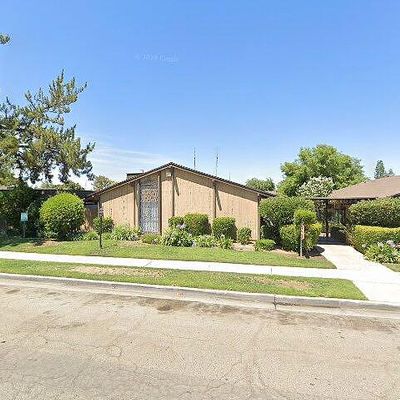 4909 N 7 Th St #A, Fresno, CA 93726