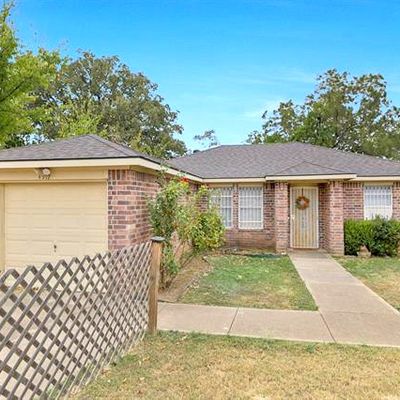 4912 Elgin St, Fort Worth, TX 76105