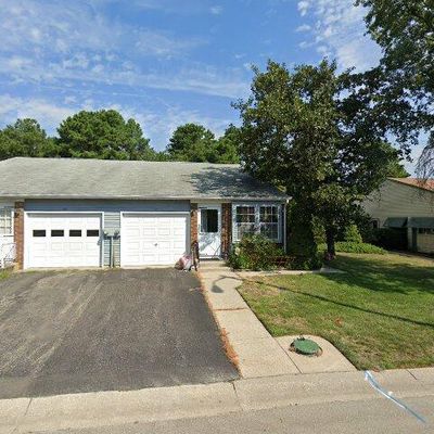 4 A Pembroke Ln #52, Whiting, NJ 08759