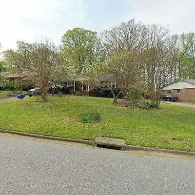 501 Shelby Dr, Greensboro, NC 27409