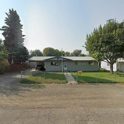 425 4 Th Ave E, Wendell, ID 83355