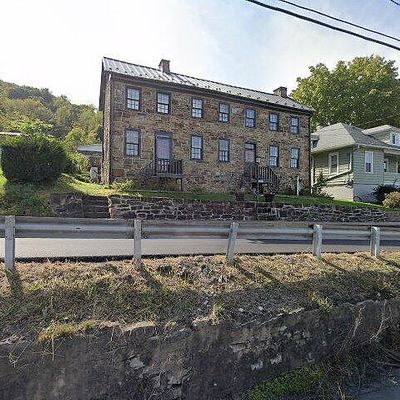 425 S Water St, Mill Hall, PA 17751