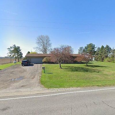 4374 E Freeland Rd, Freeland, MI 48623