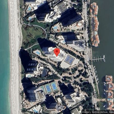 4401 Gulf Shore Blvd N #D 806, Naples, FL 34103