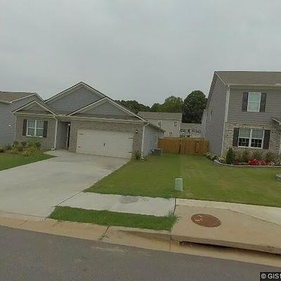 450 Starbuck Pkwy, Pendergrass, GA 30567