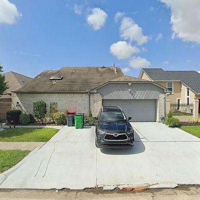 4503 Country Club Vw, Baytown, TX 77521