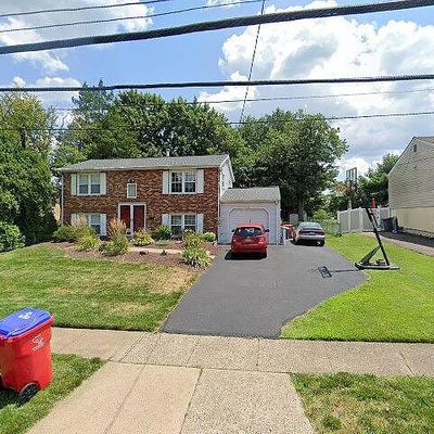 537 Cooper Dr, Warminster, PA 18974