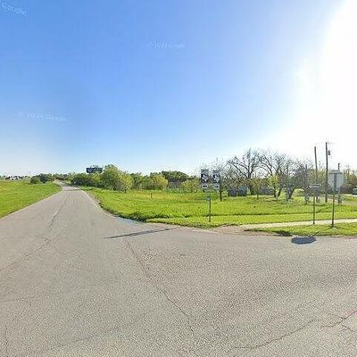 547 Commander Abbot Dr, Jarrell, TX 76537