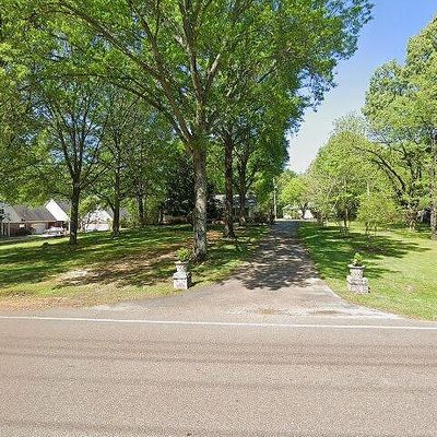 549 Peterson Lake Rd, Collierville, TN 38017