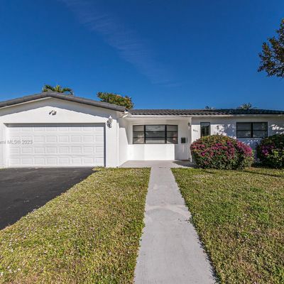 5511 Garfield St, Hollywood, FL 33021