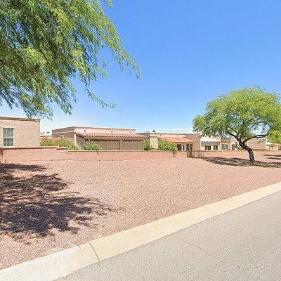 555 W Parkwood Ct, Green Valley, AZ 85614