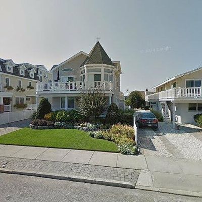 56 18th St E, Avalon, NJ 08202