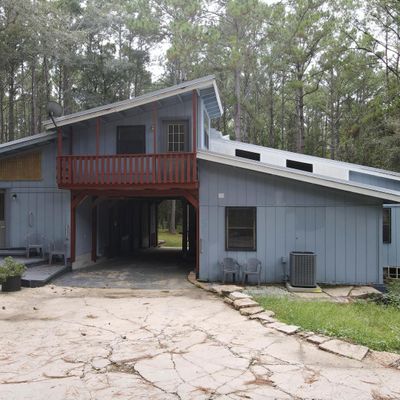 561 Tall Oaks Rd, Defuniak Springs, FL 32435