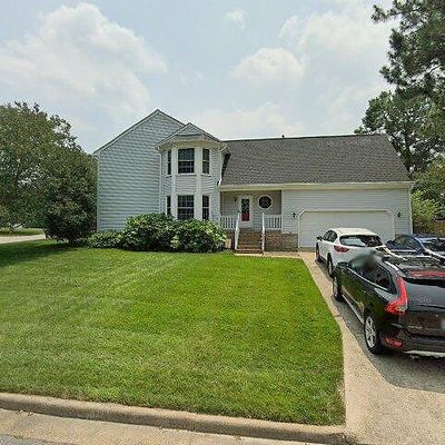 5613 Rossburn Dr, Virginia Beach, VA 23455