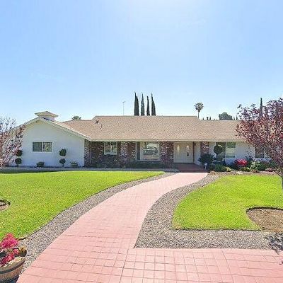 5621 Olive Ave, Rialto, CA 92377