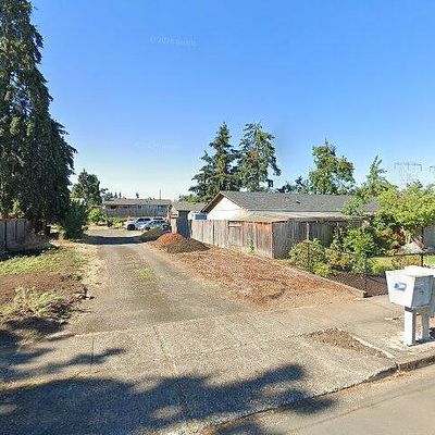 5635 D St, Springfield, OR 97478