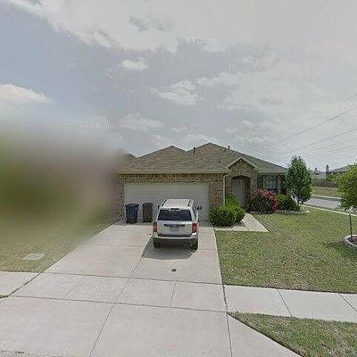 5700 Country Valley Ln, Fort Worth, TX 76179