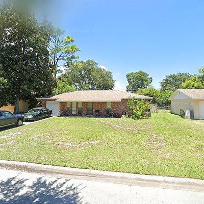 576 Cambridge Cir, South Daytona, FL 32119