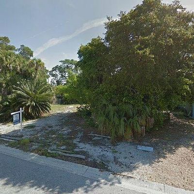 577 Venice Ln, Sarasota, FL 34242