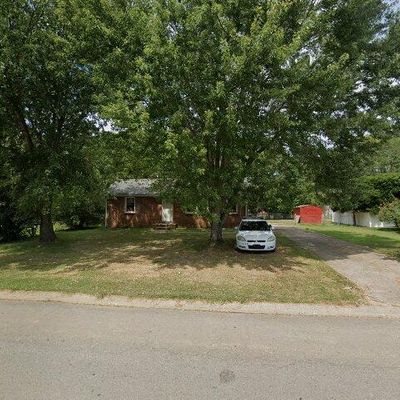 580 Donna Dr, Clarksville, TN 37042