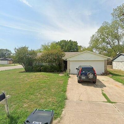 5801 Dunson Dr, Haltom City, TX 76148