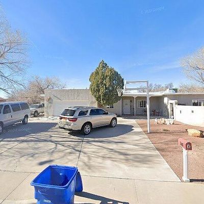 5805 Pauline Ave Nw, Albuquerque, NM 87107