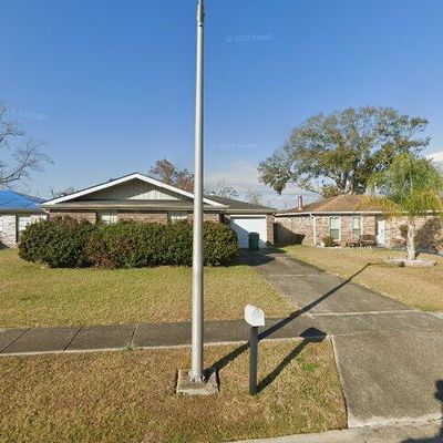 5069 Dueling Oaks Ave, Marrero, LA 70072