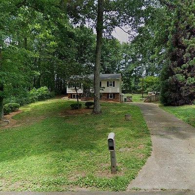 5077 Sitka Rd, Walkertown, NC 27051