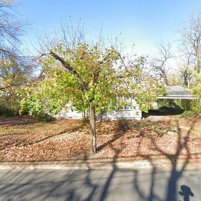 51 Mill Rd, Burlington, NJ 08016