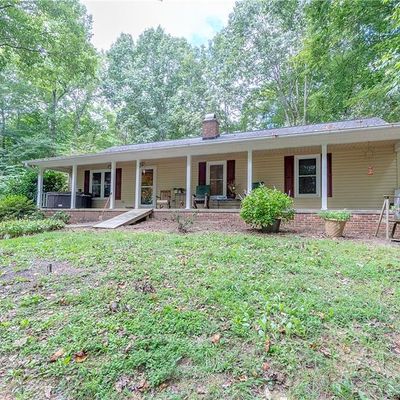 5109 Friendship Circle Rd, East Bend, NC 27018