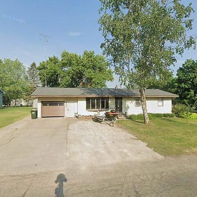 511 Western St, New Munich, MN 56356