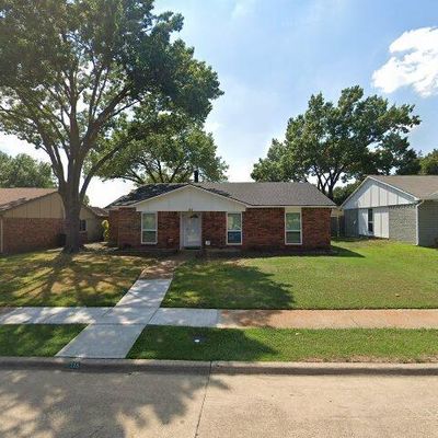 518 Via Del Sur, Mesquite, TX 75150