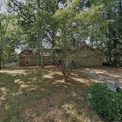 5183 Winterberry Dr, Stone Mountain, GA 30088