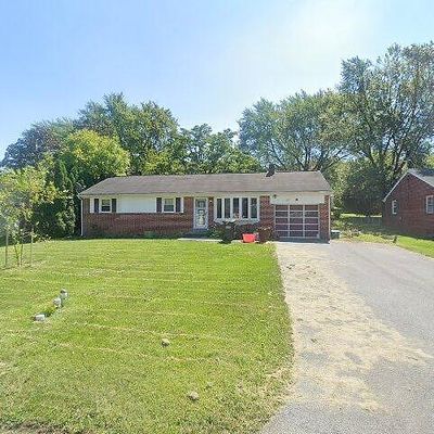 52 Hampton Ln, Lancaster, PA 17601