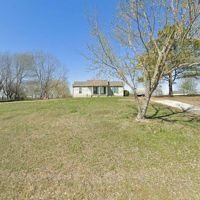 5204 Drake Rd, Cedar Hill, TN 37032