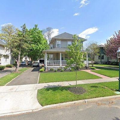 629 Thomas Ave, Riverton, NJ 08077