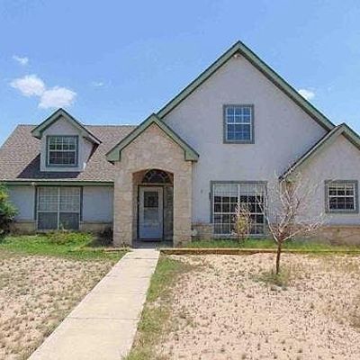 636 Sunrise Ave, Uvalde, TX 78801