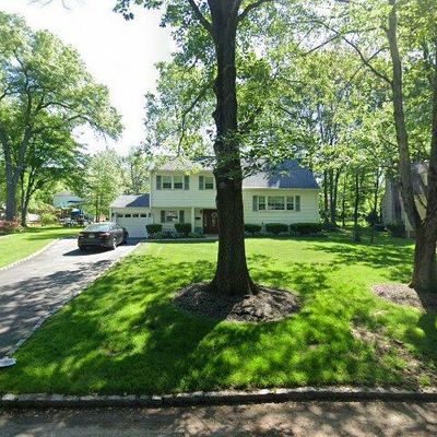 64 Primrose Dr, New Providence, NJ 07974