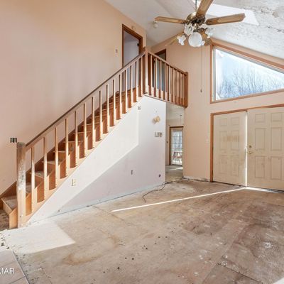 640 Sullivan Trl, Long Pond, PA 18334