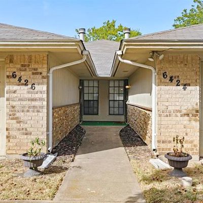 6424 Bramble Dr, Fort Worth, TX 76133