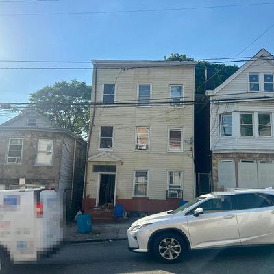 65 N 7 Th St, Paterson, NJ 07522