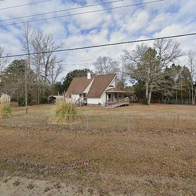 650 Queens Creek Rd, Hubert, NC 28539